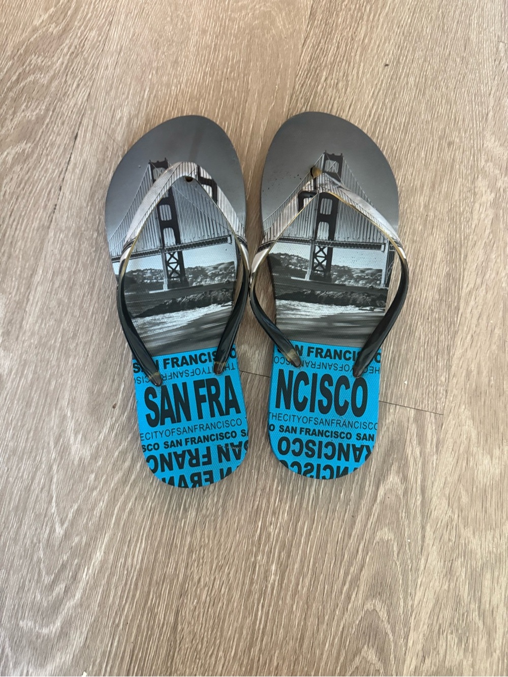 San Francisco Graphic Flip Flops - Blue/Black
